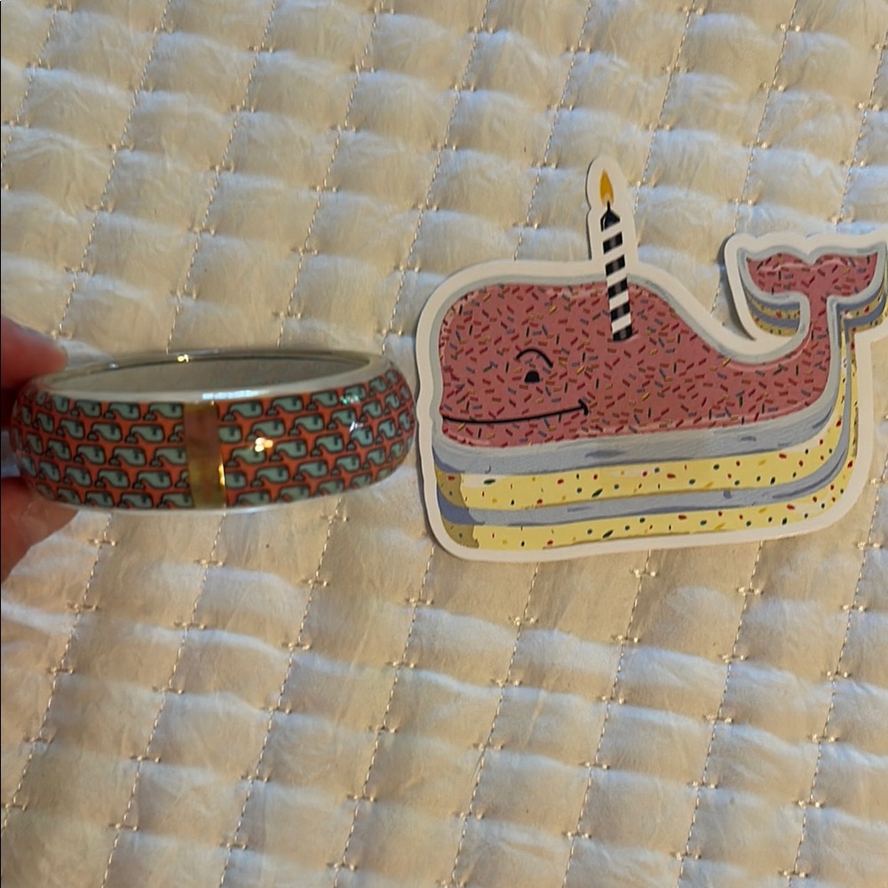 Classic whale design Vineyard Vines  Bangle Bracelet with birthday sticker